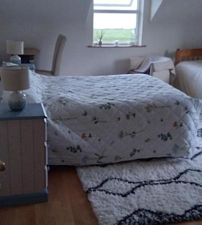 Sea View Room.. Castlemagee Екстериор снимка